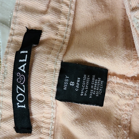 Roz & Ali Size 8 Denim Capri - Picture 2 of 8